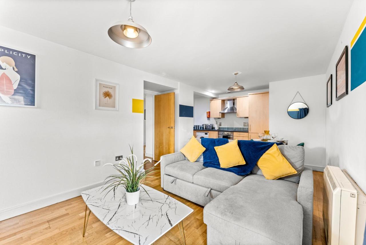 Enchanting Bristol Abode -Sleeps 6 With Balcony! Buitenkant foto